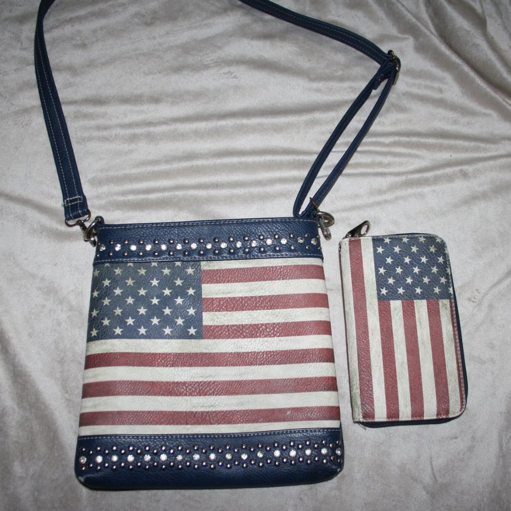 Vintagejelyfish Blue and Red Crossbody Bag Set